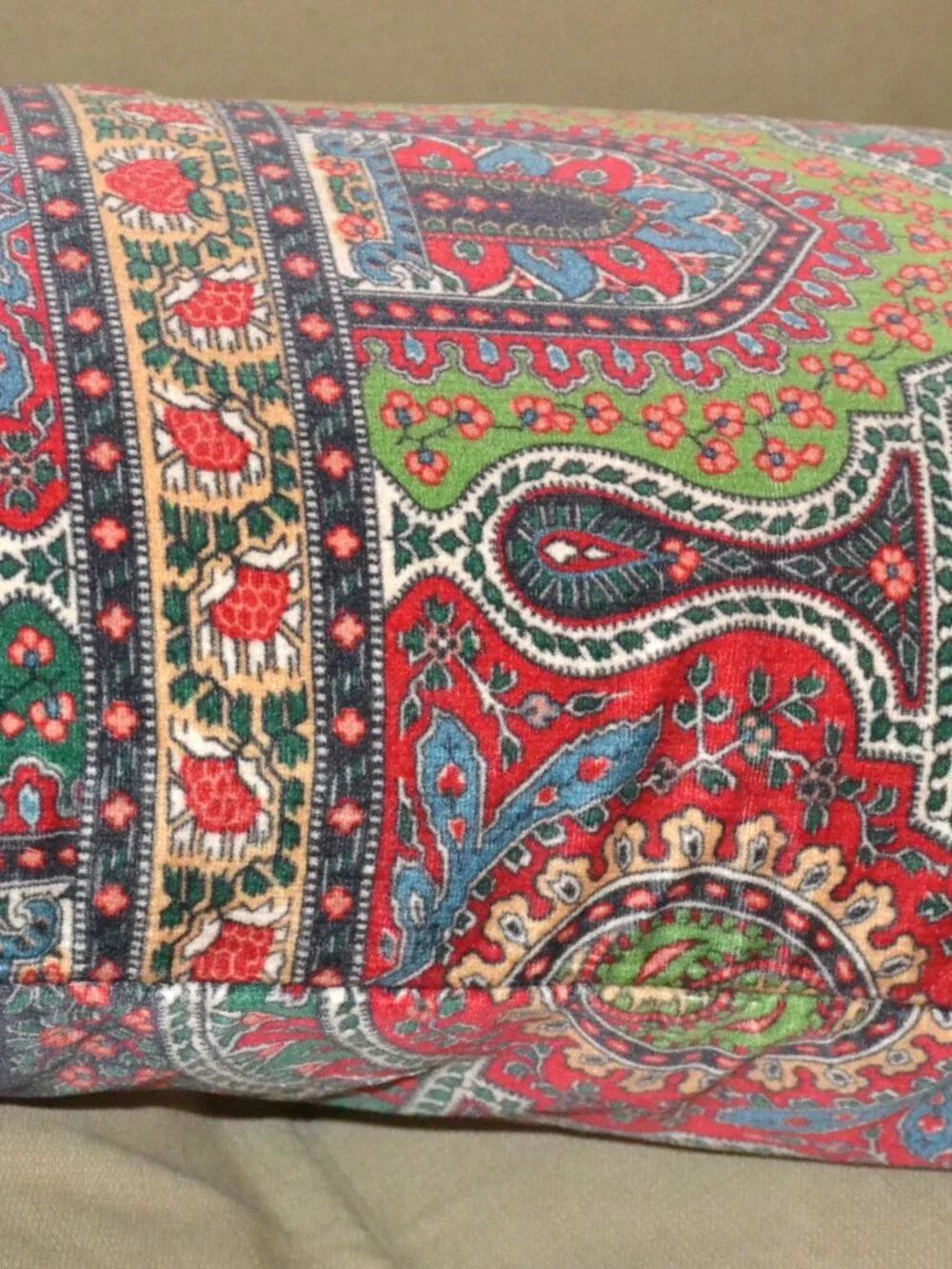 Pottery Barn Red Green Velvet Emira Print Lumbar Pillow Cover + Insert 16”x26”